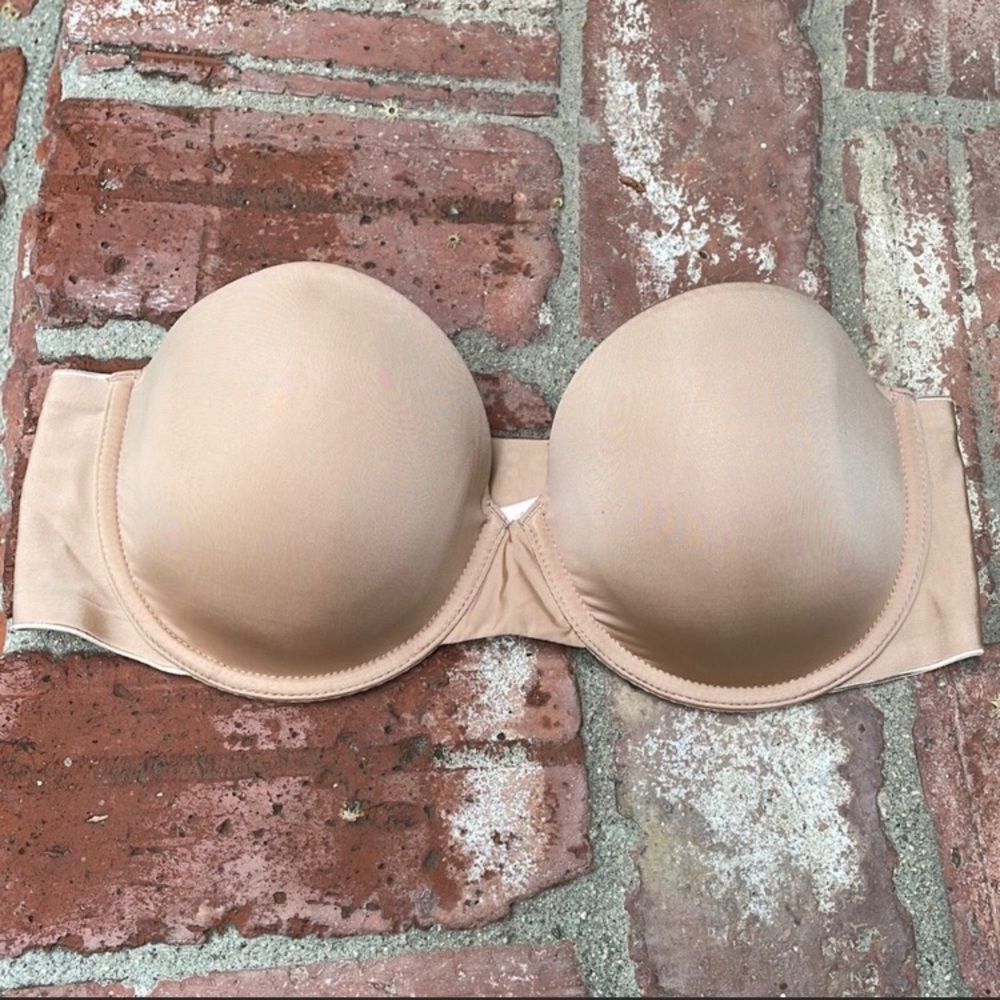 VS Strapless Bra Nude color Perfect/New condition